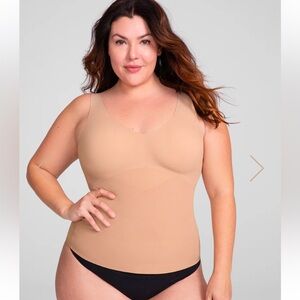 NWT-Honey Love Lift Wear Tank with Wide Straps